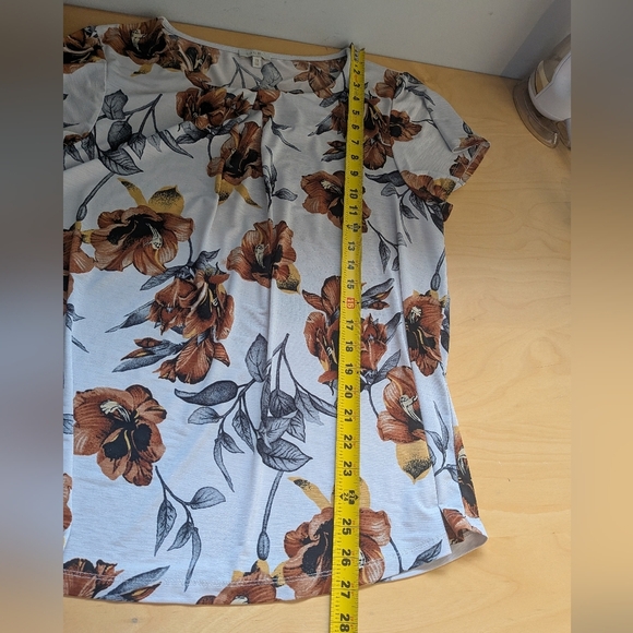 Laura plus Size Women Shirt Short Sleeve Leaves Pattern Size XXL - Picture 7 of 7